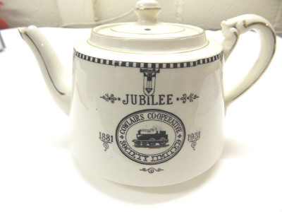 Cowlairs Co-operative teapot image
