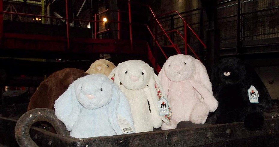 easter bunnies in coal wagon