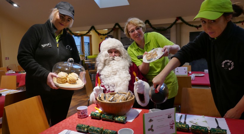 Santa Suppers image