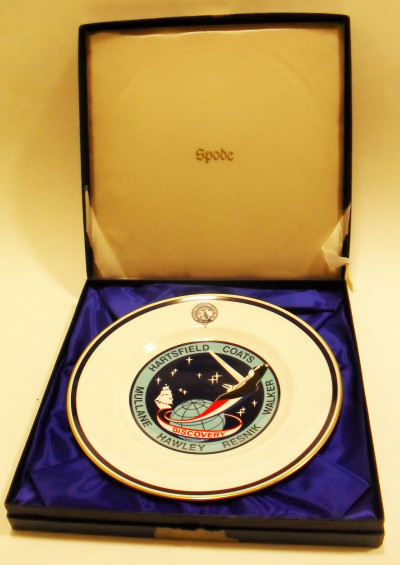 Dinner Plate produced for Discovery Space Shuttle Expedition image