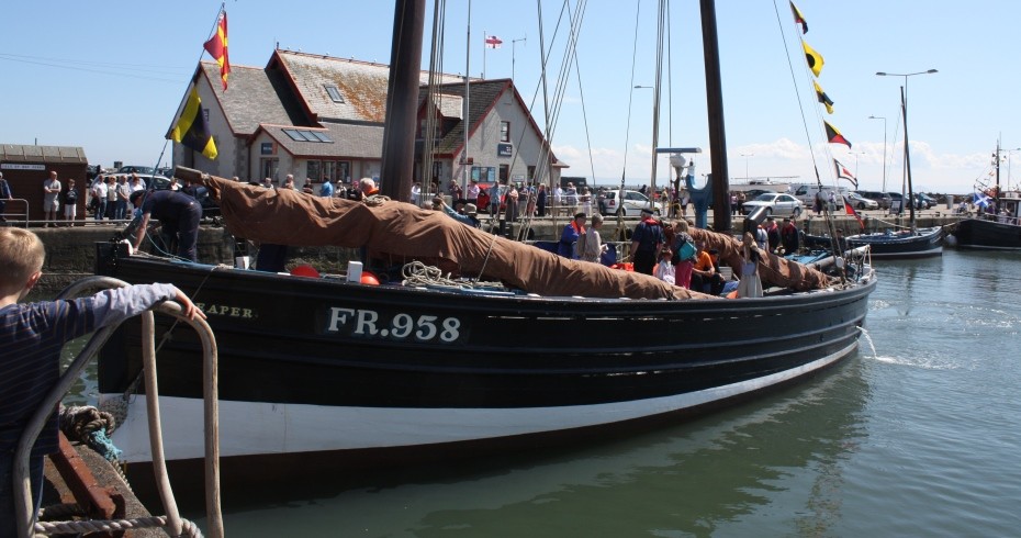 reaper in the harbour at anstruther