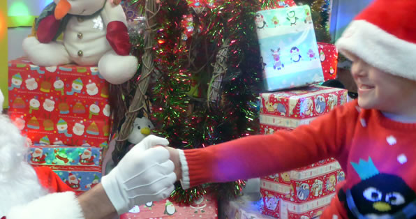 Meet santa Meet santa