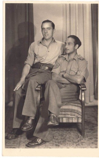 Photograph of two soldiers  image