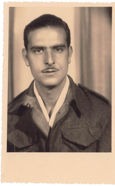 Photograph of a soldier image