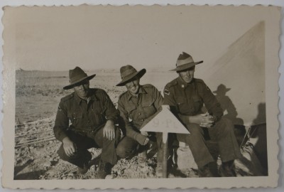 Photograph of three soldiers image